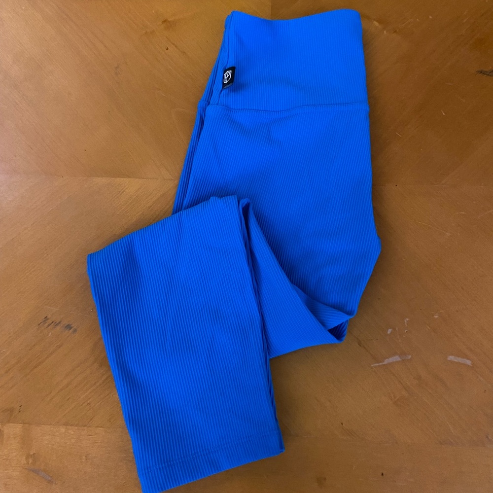 Born Primitive Leggings, Size 6, Seamless